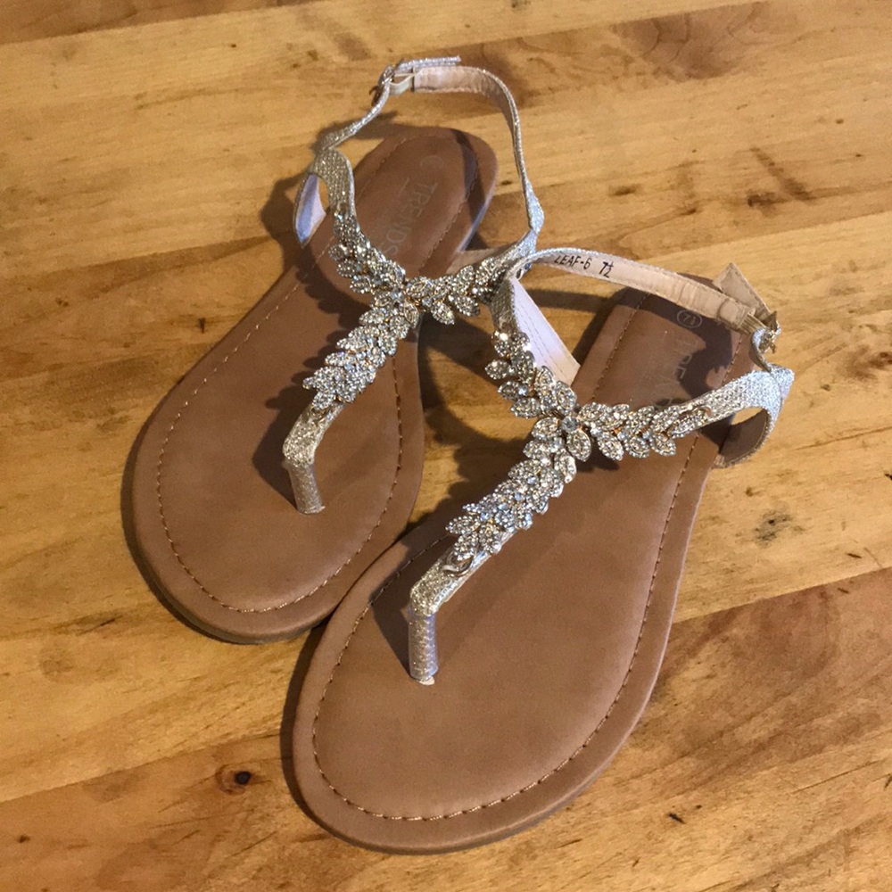 Champagne gold sandals 7.5, never worn